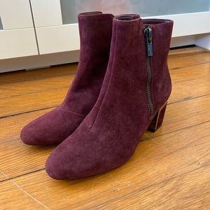 DKNY maroon/burgandy suede Crosbi ankle boots 7
